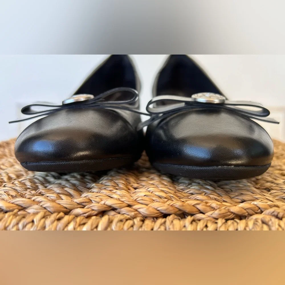 Rockport Women’s Cap Toe Wedges Bow Medallion 9.5‎ W